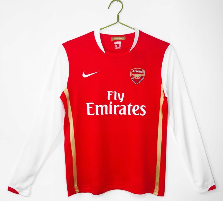 2006/2007 Arsenal Home Retro Long Sleeve Football Jersey Blokecore Street Outfit